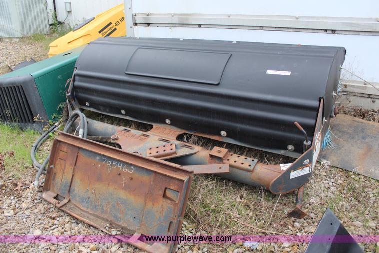 image for item AV9452 Bobcat sweeper broom