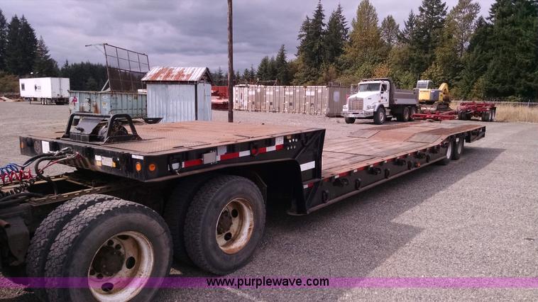 image for item AW9164 1996 Trail King TK70HT-462 lowboy trailer
