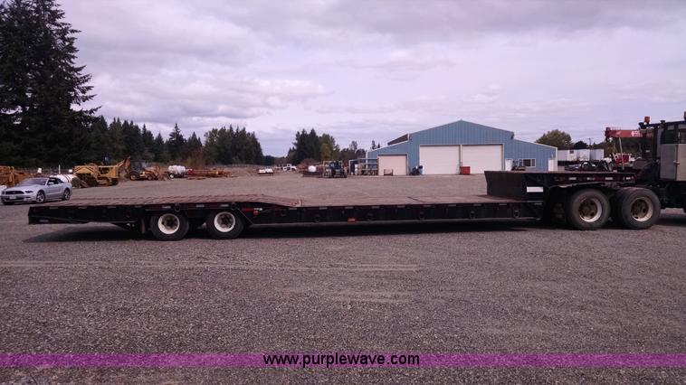 image for item AW9164 1996 Trail King TK70HT-462 lowboy trailer