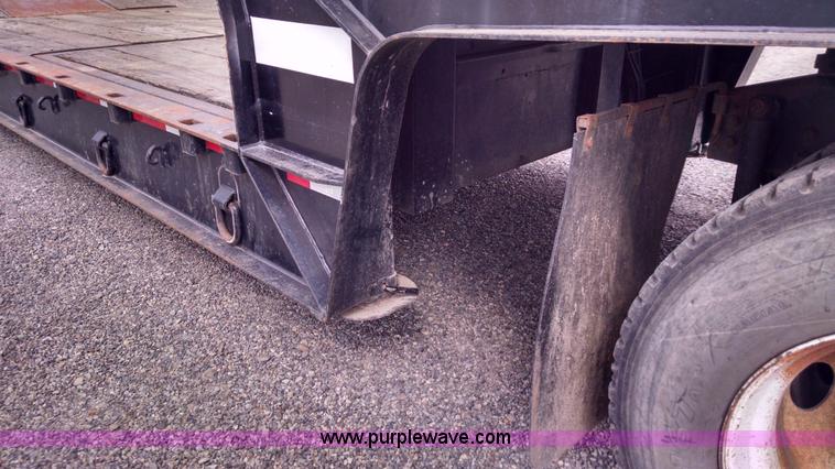image for item AW9164 1996 Trail King TK70HT-462 lowboy trailer