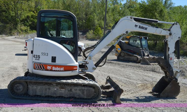image for item AW9228 2003 Bobcat 435ZHS compact excavator