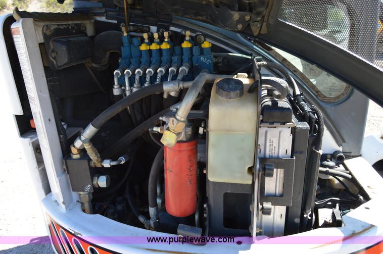 image for item AW9228 2003 Bobcat 435ZHS compact excavator