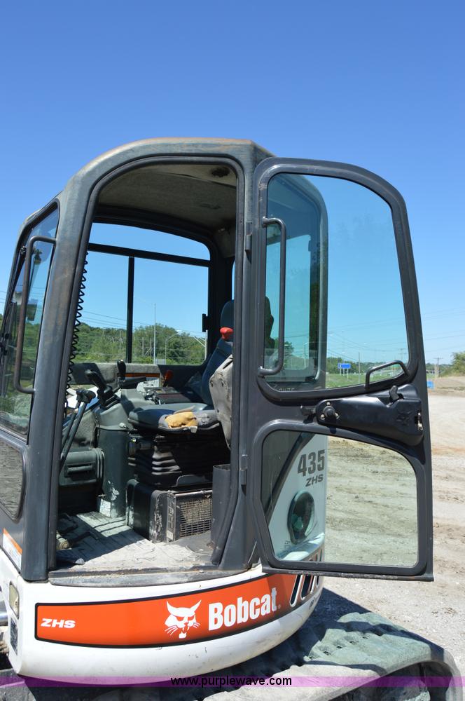 image for item AW9228 2003 Bobcat 435ZHS compact excavator
