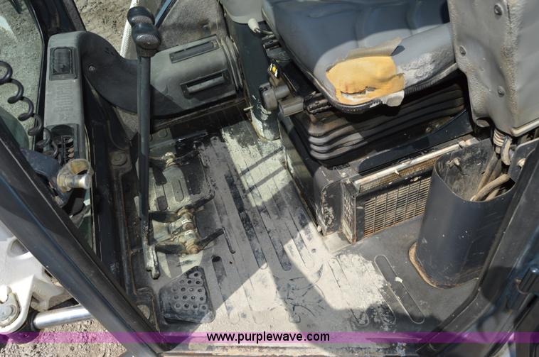 image for item AW9228 2003 Bobcat 435ZHS compact excavator