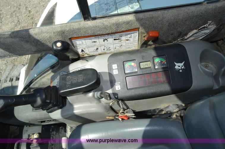 image for item AW9228 2003 Bobcat 435ZHS compact excavator