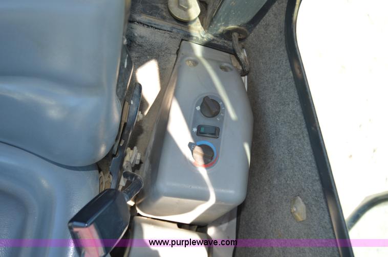 image for item AW9228 2003 Bobcat 435ZHS compact excavator