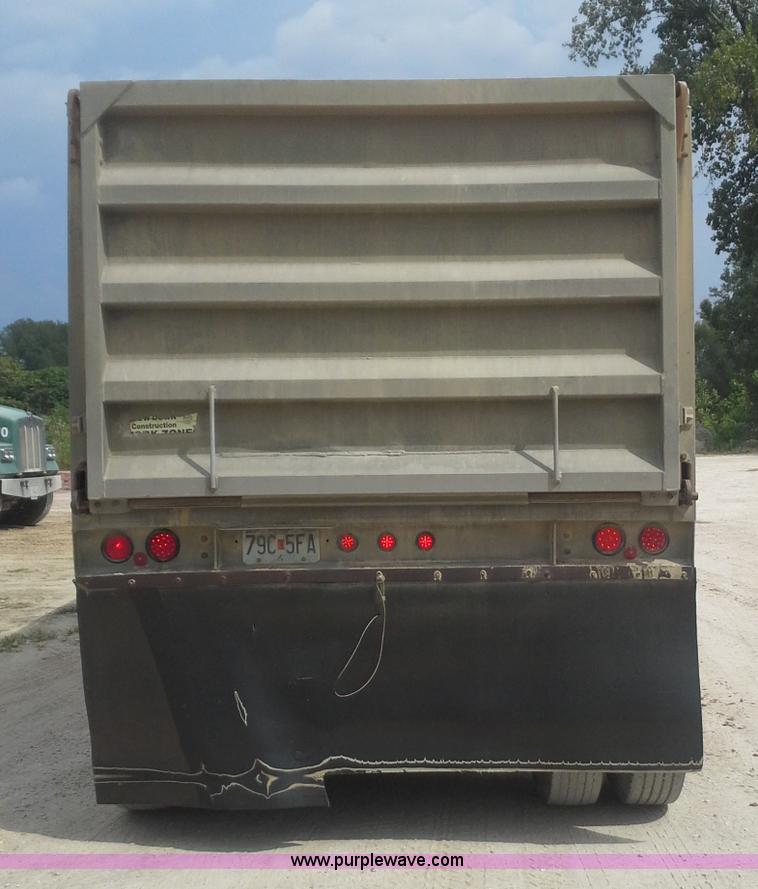 image for item AW9881 1990 Fruehauf aluminum end dump trailer