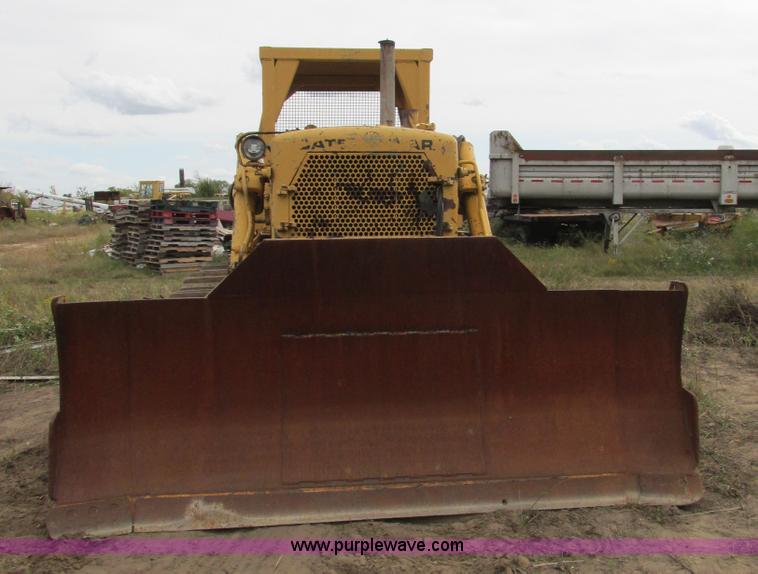image for item AW9882 1966 Caterpillar D7E dozer