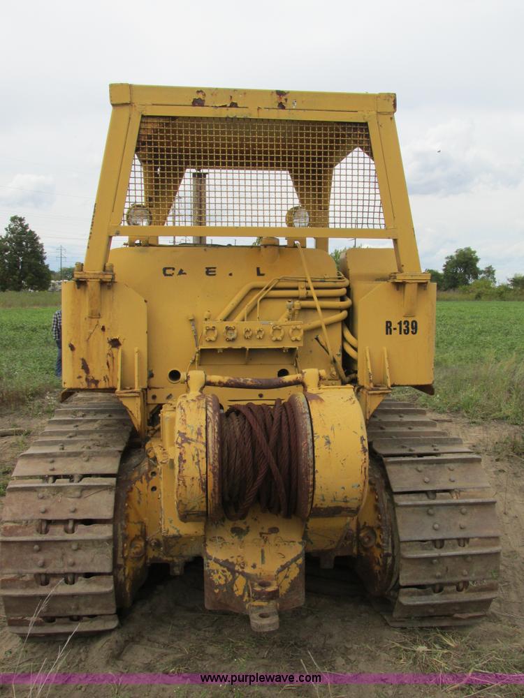 image for item AW9882 1966 Caterpillar D7E dozer