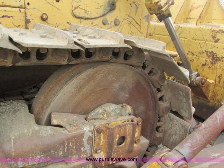 image for item AW9882 1966 Caterpillar D7E dozer