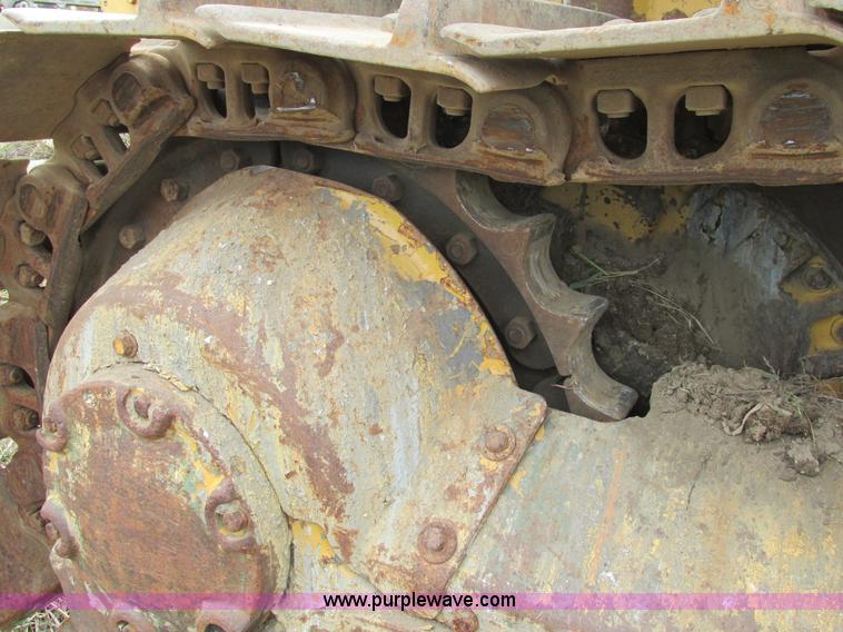 image for item AW9882 1966 Caterpillar D7E dozer