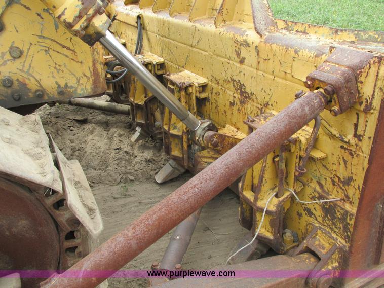 image for item AW9882 1966 Caterpillar D7E dozer
