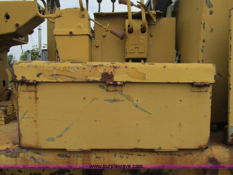 image for item AW9882 1966 Caterpillar D7E dozer