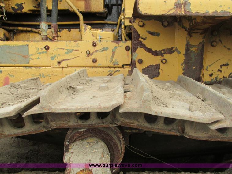 image for item AW9882 1966 Caterpillar D7E dozer