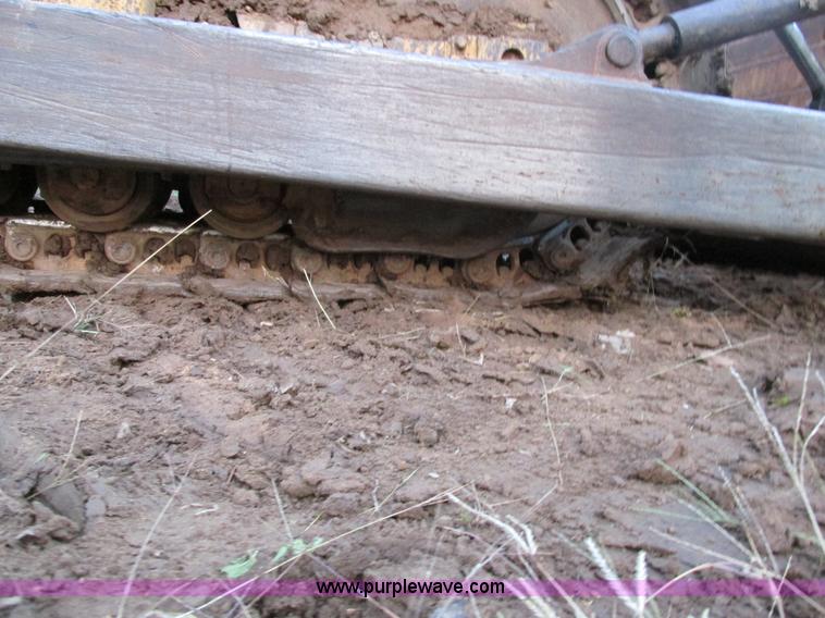 image for item AW9883 1968 Caterpillar D7E dozer