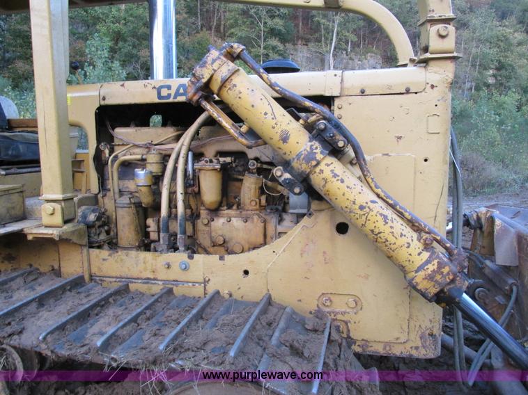 image for item AW9883 1968 Caterpillar D7E dozer