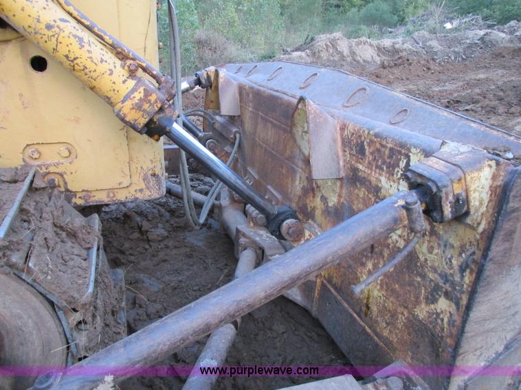 image for item AW9883 1968 Caterpillar D7E dozer