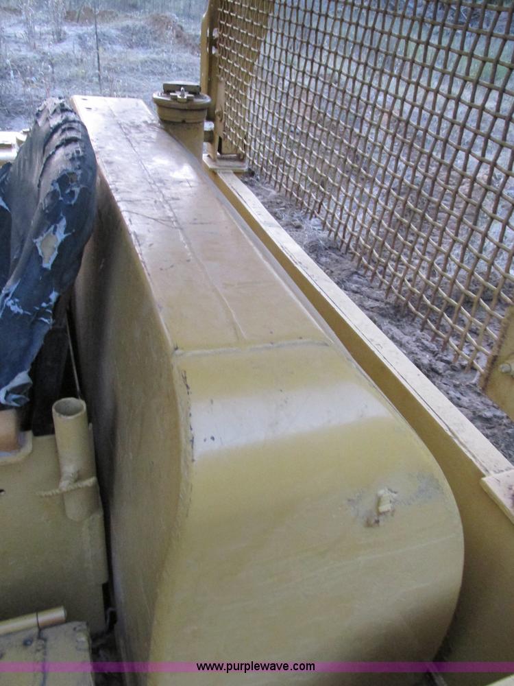 image for item AW9883 1968 Caterpillar D7E dozer