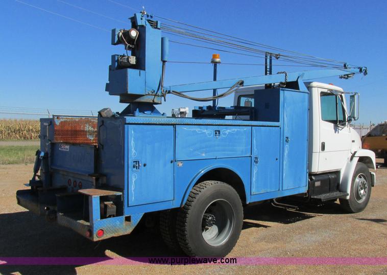 image for item AW9889 Reading CMB281-A service body