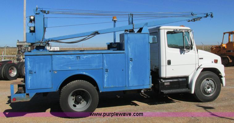 image for item AW9889 Reading CMB281-A service body