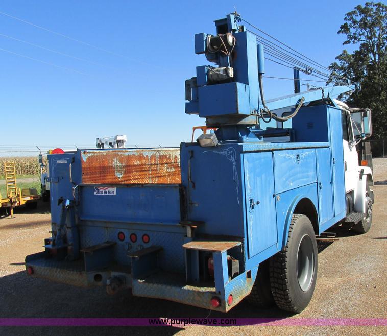 image for item AW9889 Reading CMB281-A service body