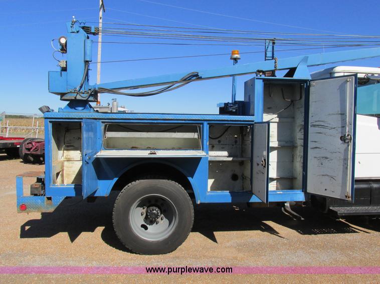 image for item AW9889 Reading CMB281-A service body