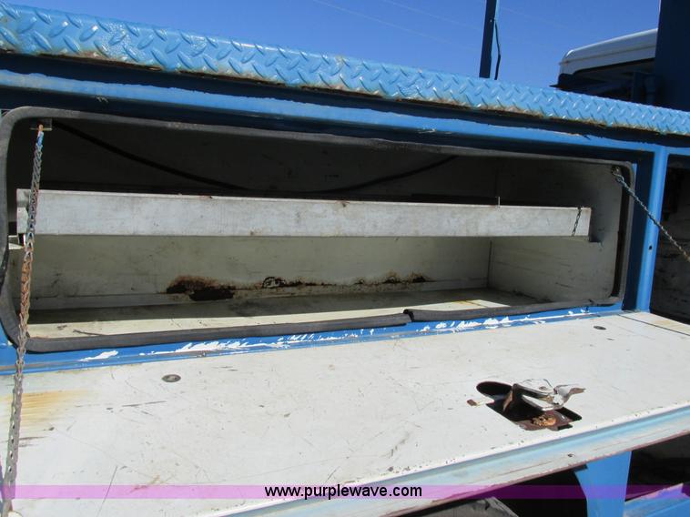 image for item AW9889 Reading CMB281-A service body