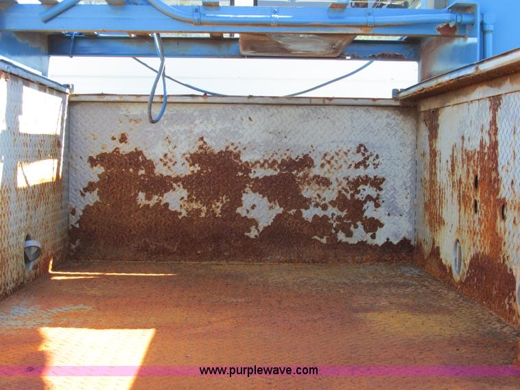 image for item AW9889 Reading CMB281-A service body