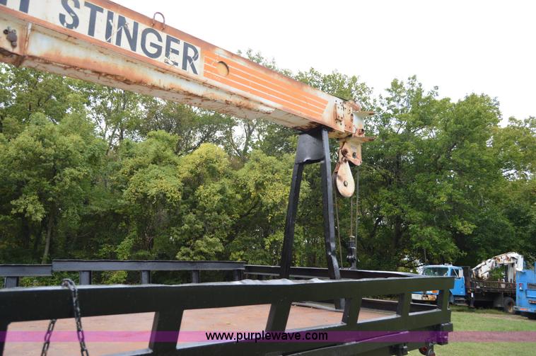 image for item AY9495 1993 International 4700 crane truck