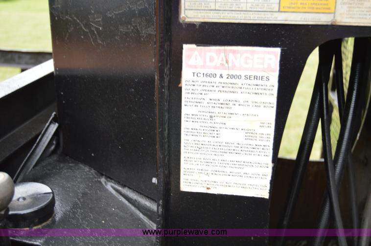 image for item AY9495 1993 International 4700 crane truck