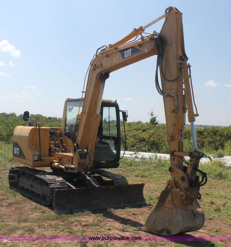 image for item D4922 2006 Caterpillar 307C mini excavator
