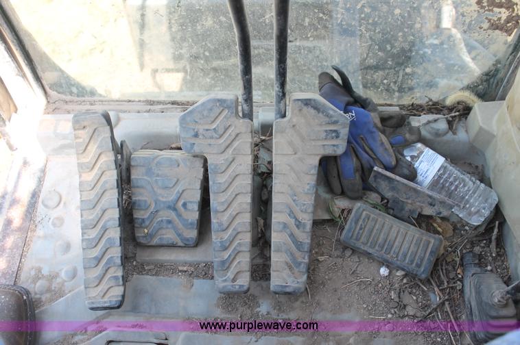 image for item D4922 2006 Caterpillar 307C mini excavator