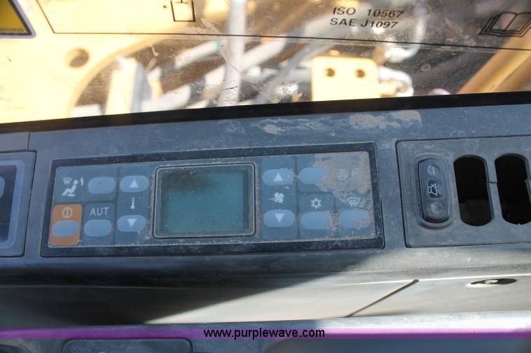 image for item D4922 2006 Caterpillar 307C mini excavator