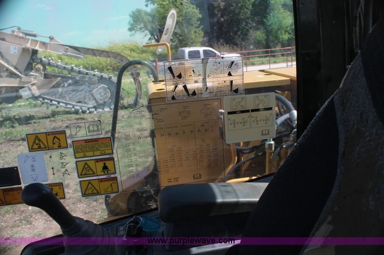 image for item D4922 2006 Caterpillar 307C mini excavator