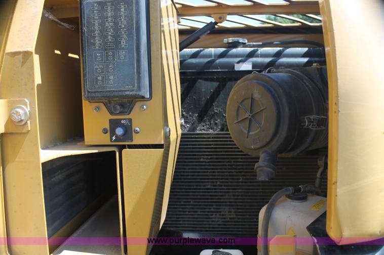 image for item D4922 2006 Caterpillar 307C mini excavator