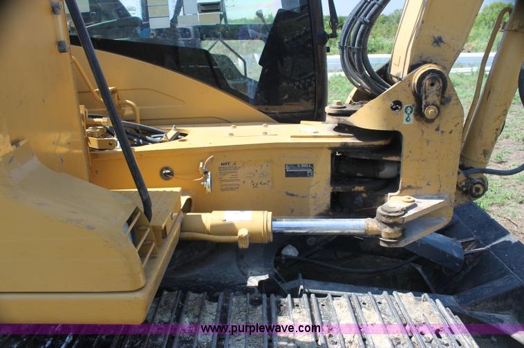 image for item D4922 2006 Caterpillar 307C mini excavator
