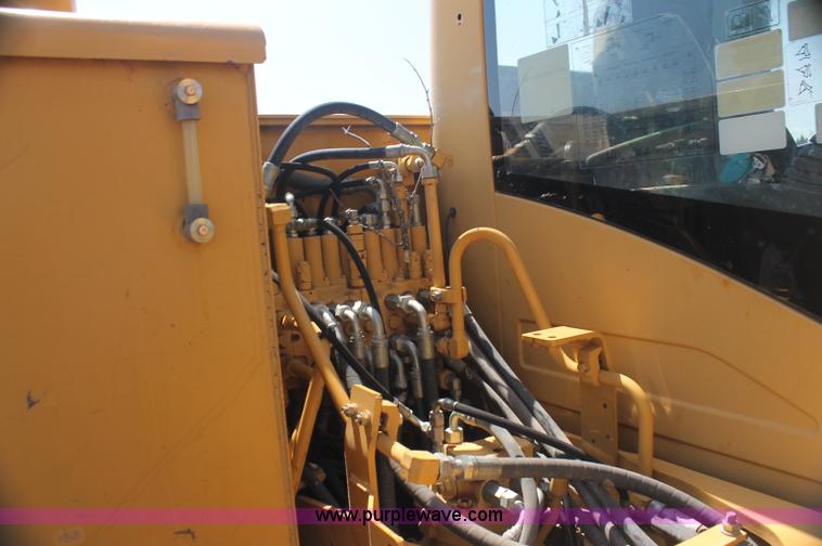 image for item D4922 2006 Caterpillar 307C mini excavator