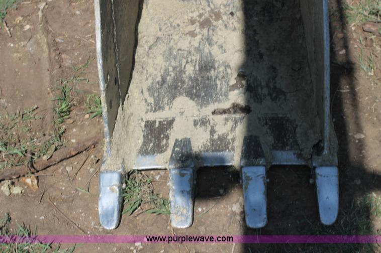 image for item D4922 2006 Caterpillar 307C mini excavator