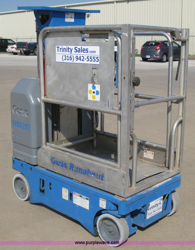 image for item E7987 2002 Genie GR15 runabout man lift