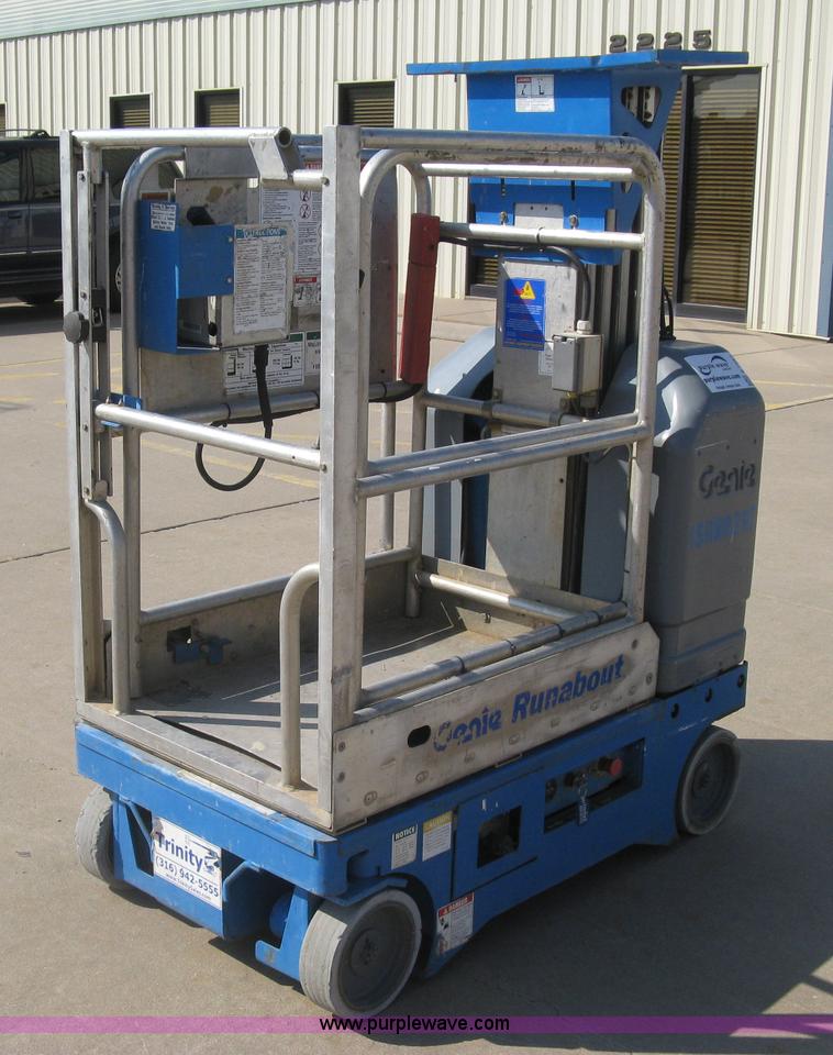 image for item E7987 2002 Genie GR15 runabout man lift