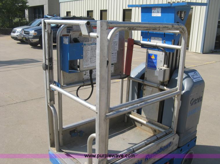 image for item E7987 2002 Genie GR15 runabout man lift