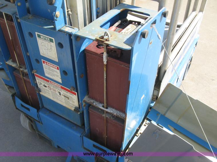 image for item E7987 2002 Genie GR15 runabout man lift