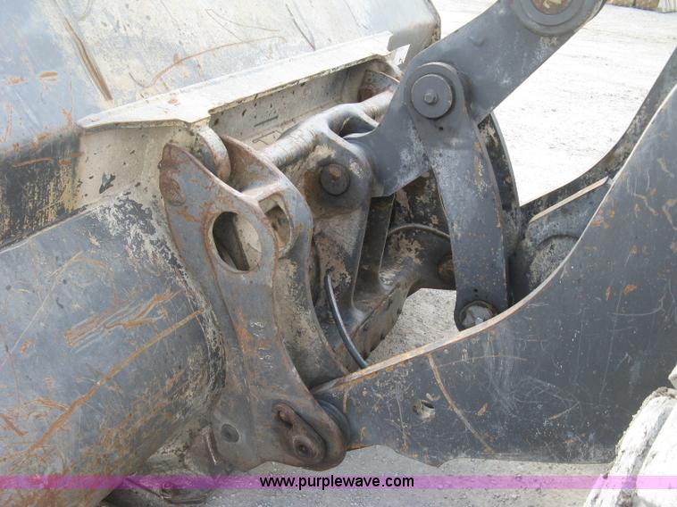 image for item E7990 1999 Volvo L90C wheel loader