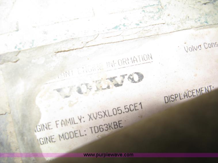 image for item E7990 1999 Volvo L90C wheel loader