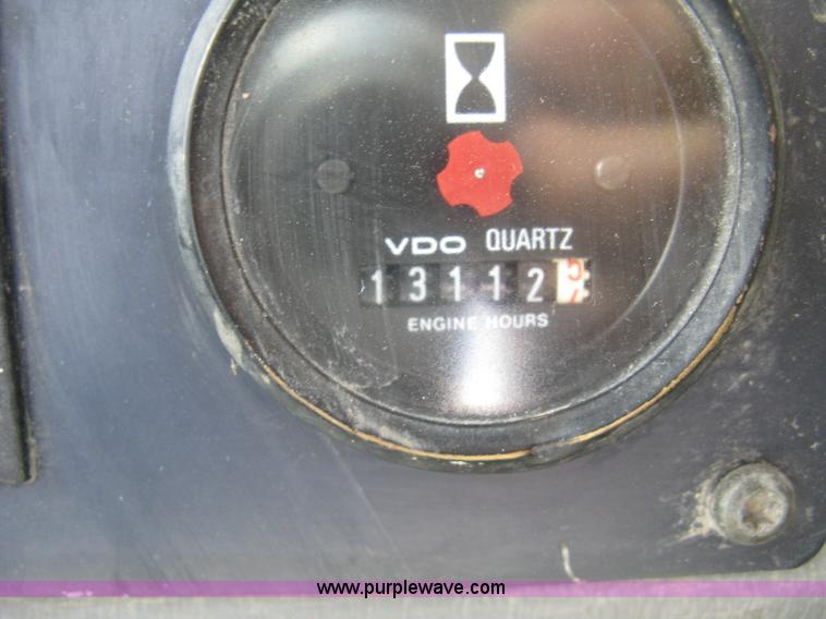 image for item E7990 1999 Volvo L90C wheel loader