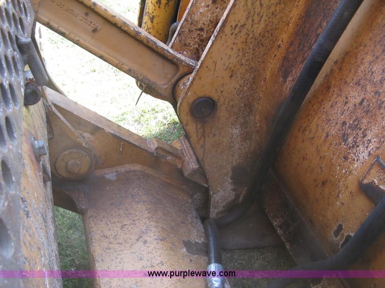 image for item E7998 1991 Case 855D long track loader