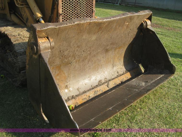 image for item E7998 1991 Case 855D long track loader