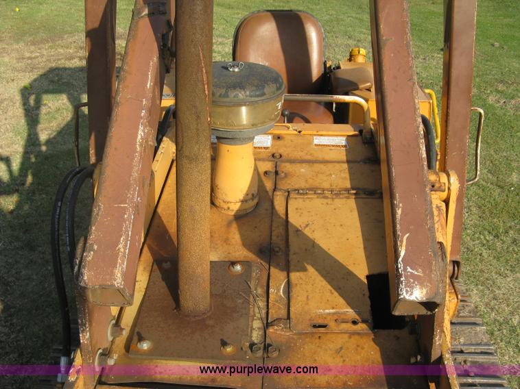 image for item E7998 1991 Case 855D long track loader