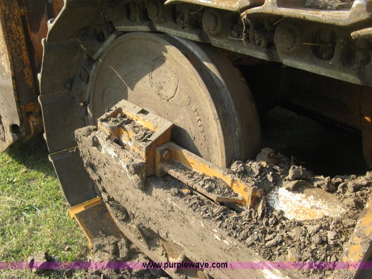 image for item E7998 1991 Case 855D long track loader