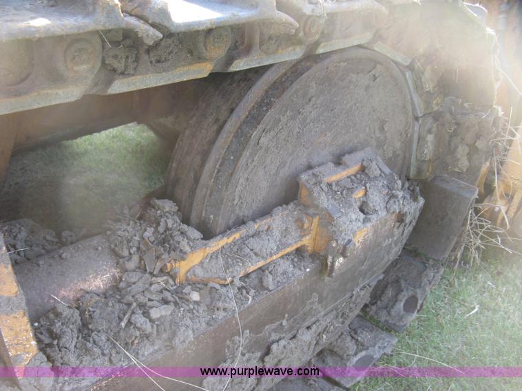 image for item E7998 1991 Case 855D long track loader